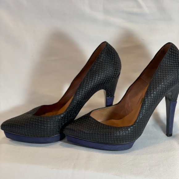Couple (made in Spain). Pumps - Picture 2 of 6